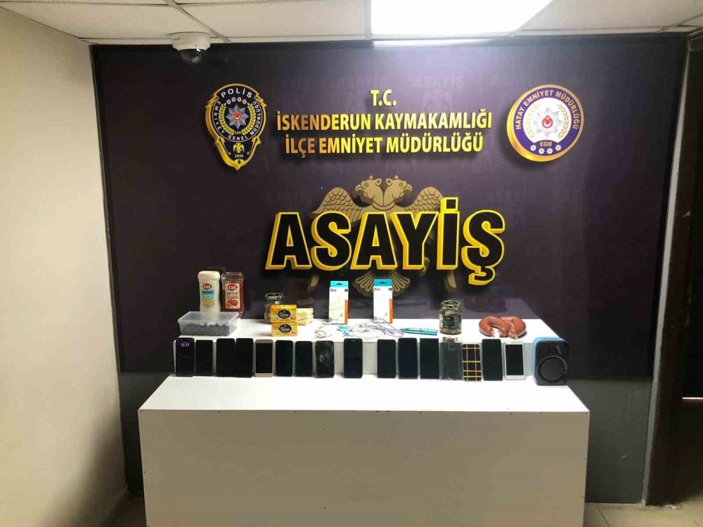 Kameraya el hareketi yaptı polisten karşılığını böyle aldı