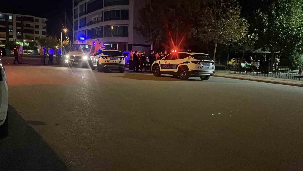 21 yaşındaki genç tartıştığı üvey babasını bıçakladı