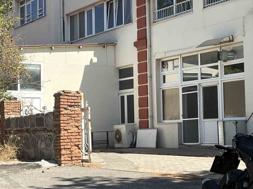 Liselilerin tehlikeli şakasında bir öğrenci ölümden döndü