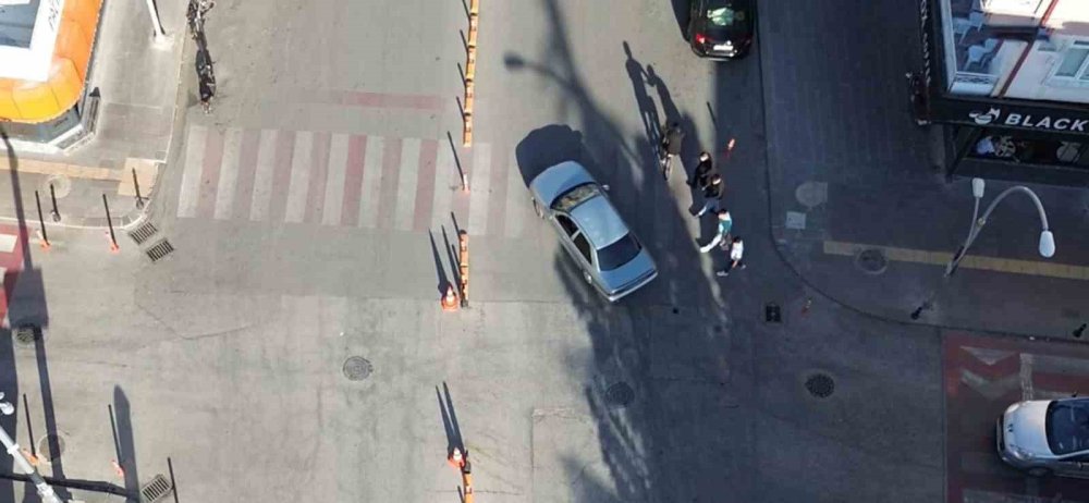 Yayalara yol vermeyen sürücüler cezadan kaçamadı