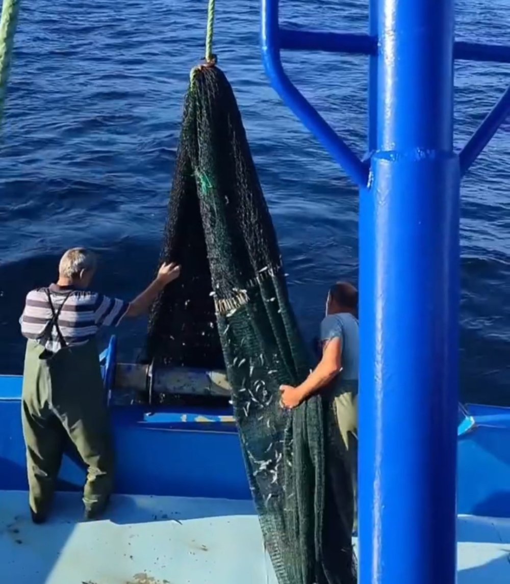 Kaymakam Çetin balıkçılarla denize açıldı