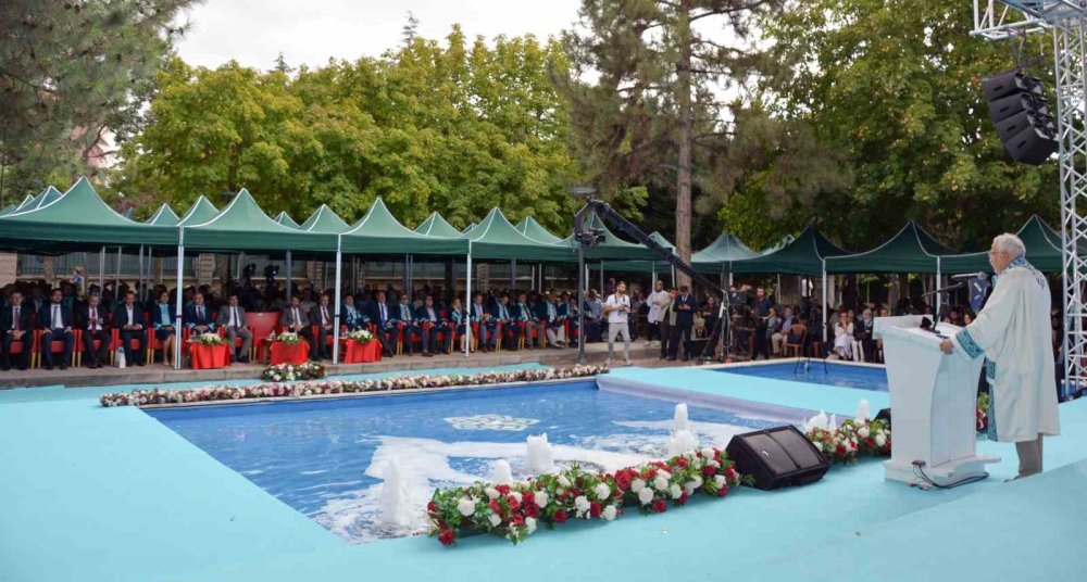 NEÜ’de Geleceğe Yolculuk: Bölüm Birincileri Mesaj Kapsüllerini 2050’ye Emanet Etti