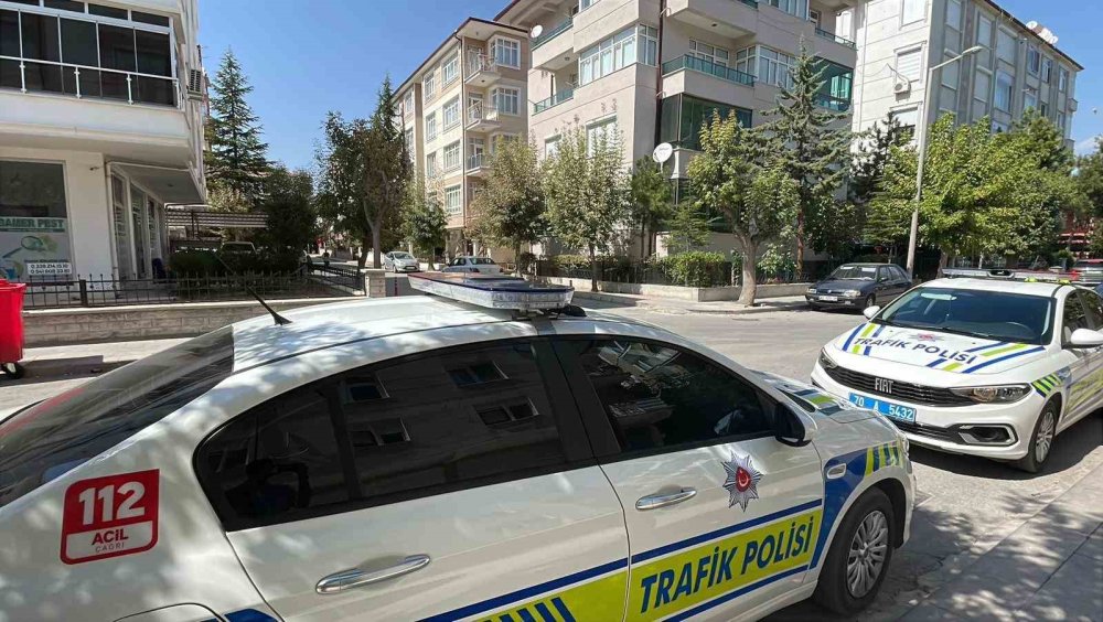 Seyir halindeki motosikletin arkasından düşen çocuk yaralandı