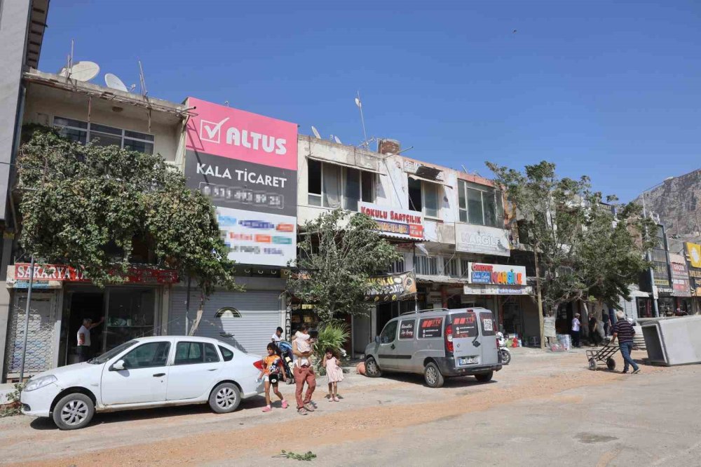 Vatandaşları dolandıran Altus bayi tutuklandı