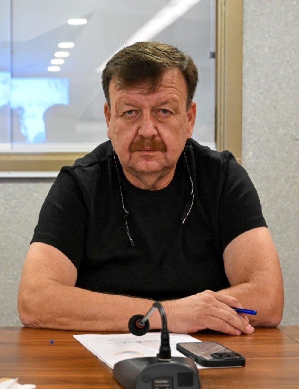 Antalya'da üretici ağaçtakini bırakıp yerdekine gözünü dikti