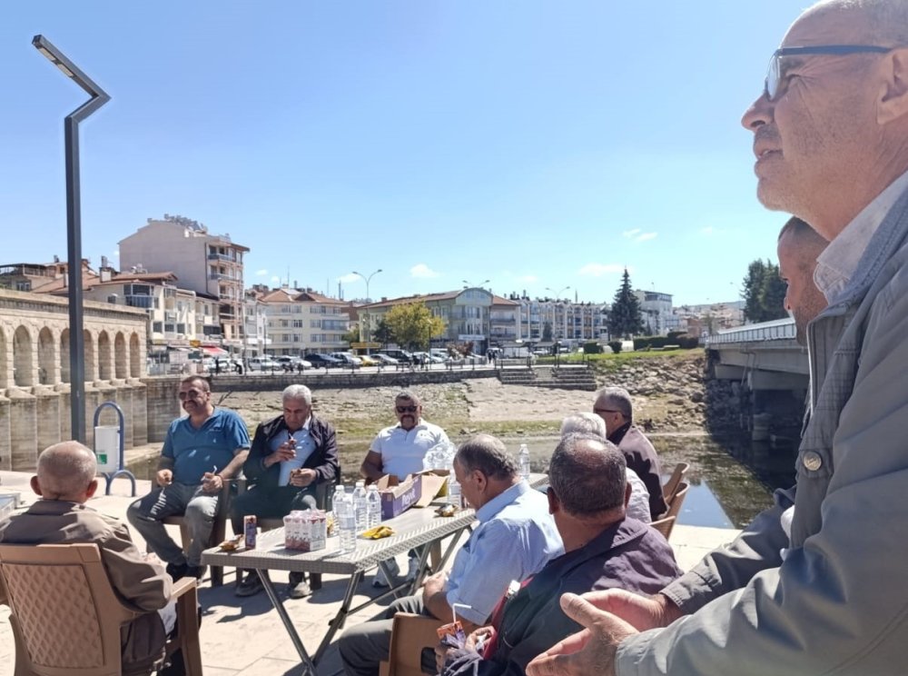 Beyşehir Gölü için dua edip kurban kestiler