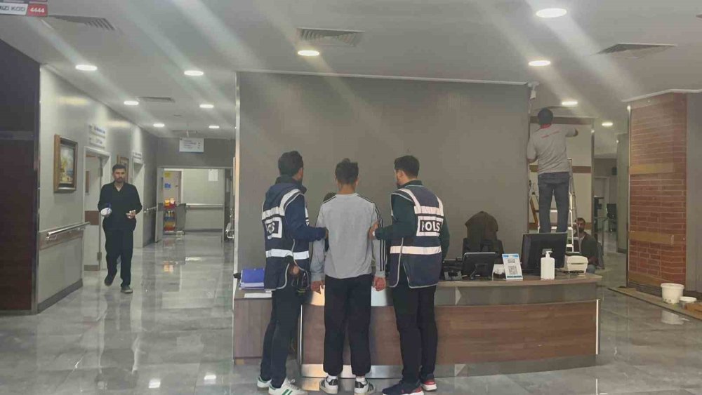 Okulda olmaları gerekirken biri mezara biri cezaevine gitti