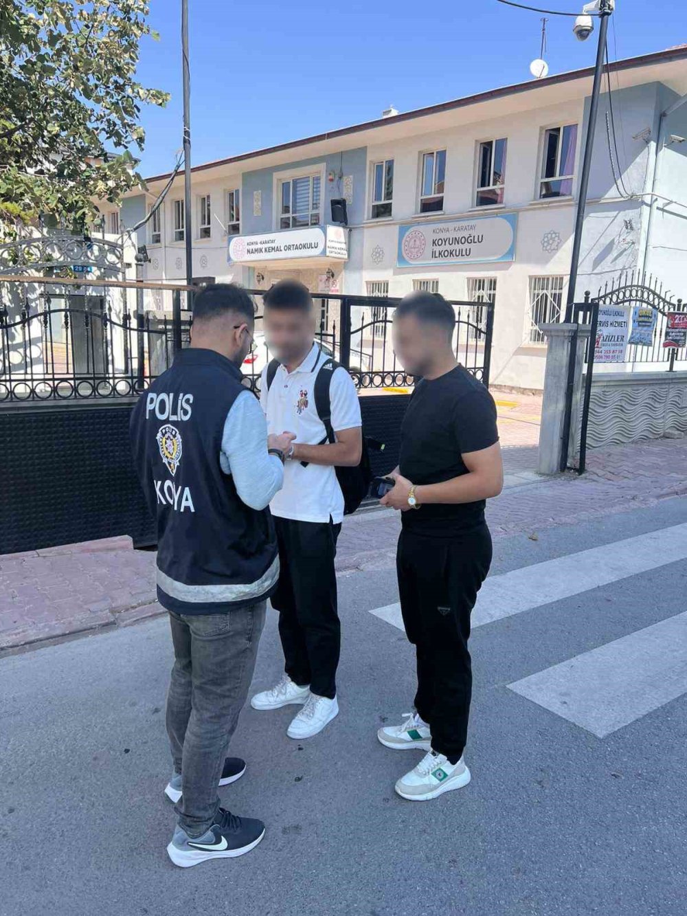 Konya'da 108 Okulda Eş Zamanlı Denetim: 933 Şahıs Sorgulandı