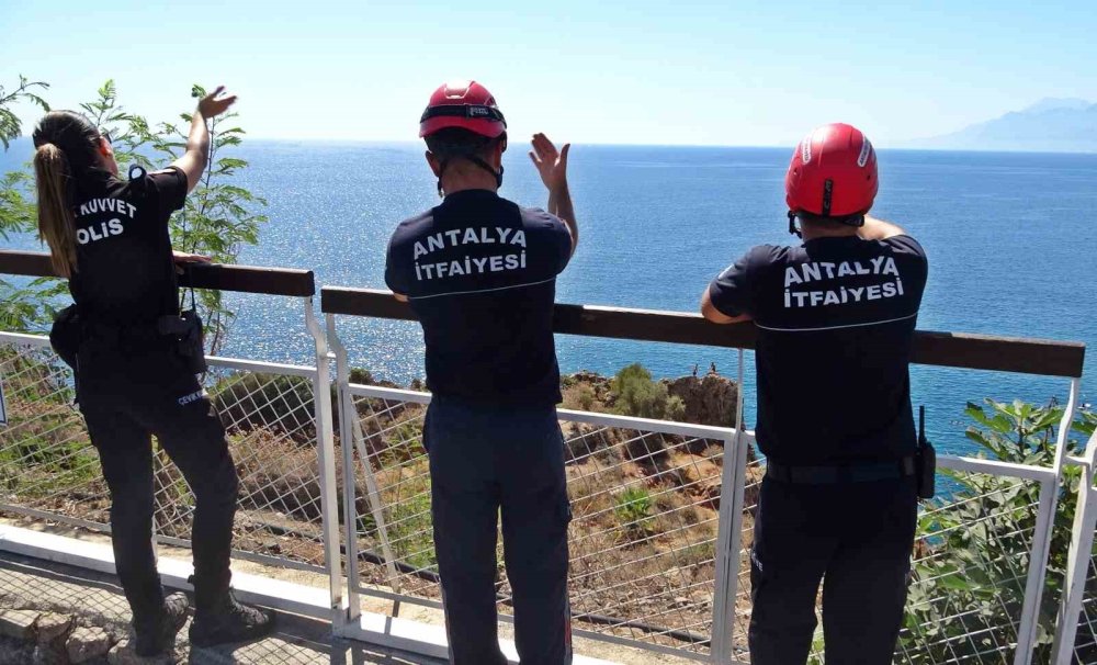 Polis ‘atlarsan karakola götürürüm’ deyince atlamaktan vazgeçti