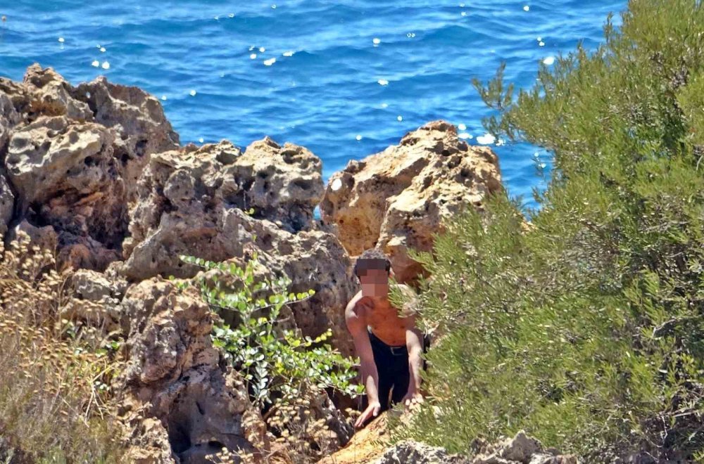 Polis ‘atlarsan karakola götürürüm’ deyince atlamaktan vazgeçti