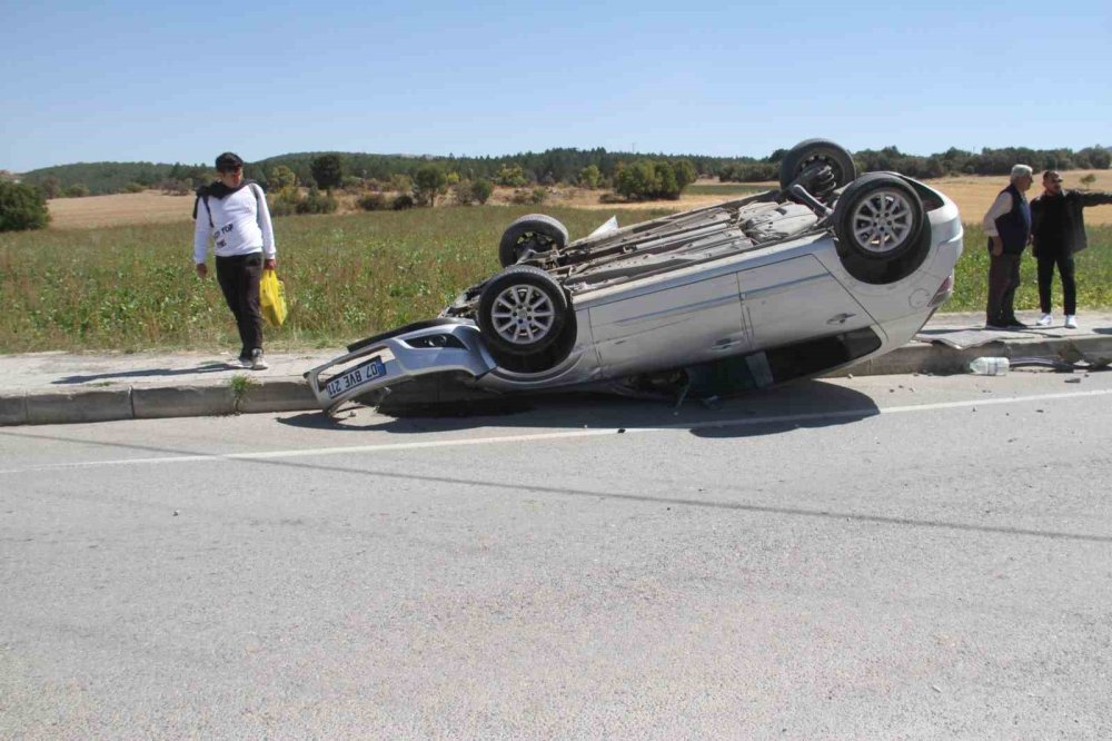 Kontrolden çıkan otomobil ters döndü, sürücü yaralandı