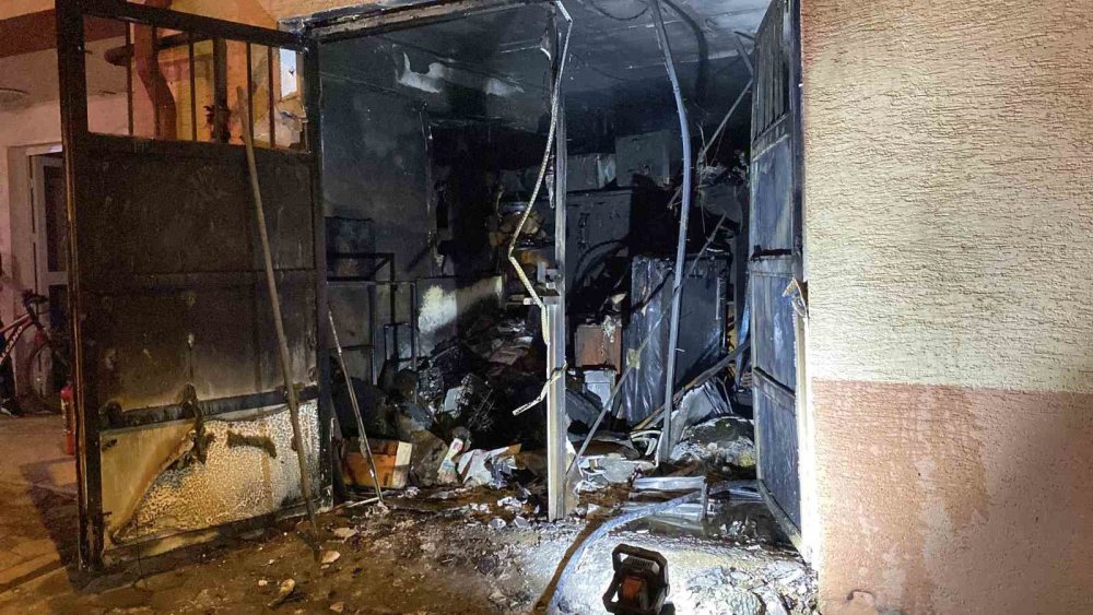 Sürücüler Sokak'ta panik anları! Herkes sokağa döküldü o görüntülü arama yaptı