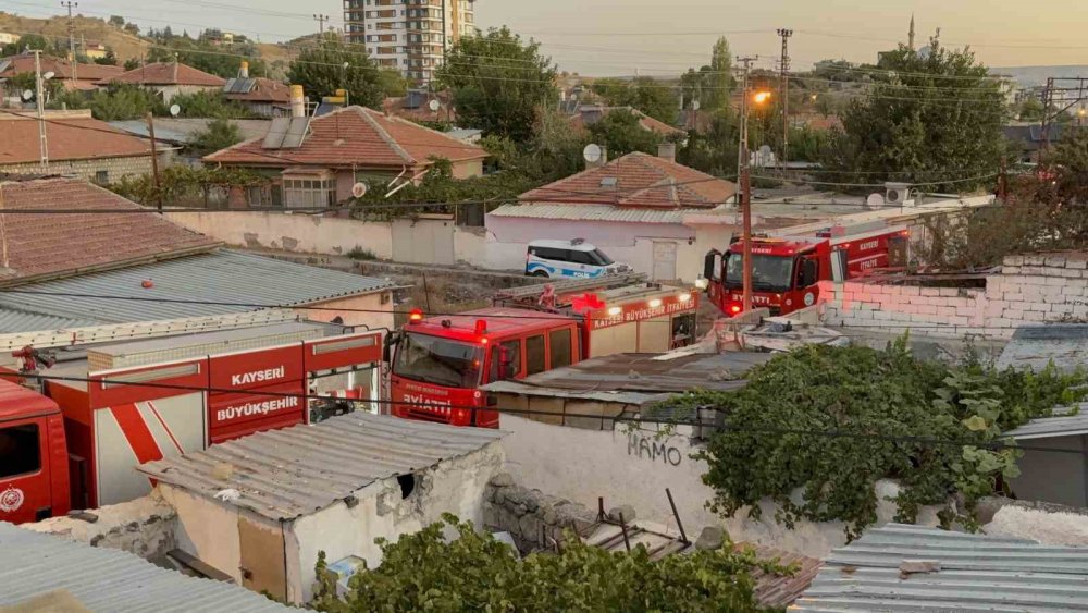 Yangını fark eden anneanne 2 torununu alevlerden kurtardı