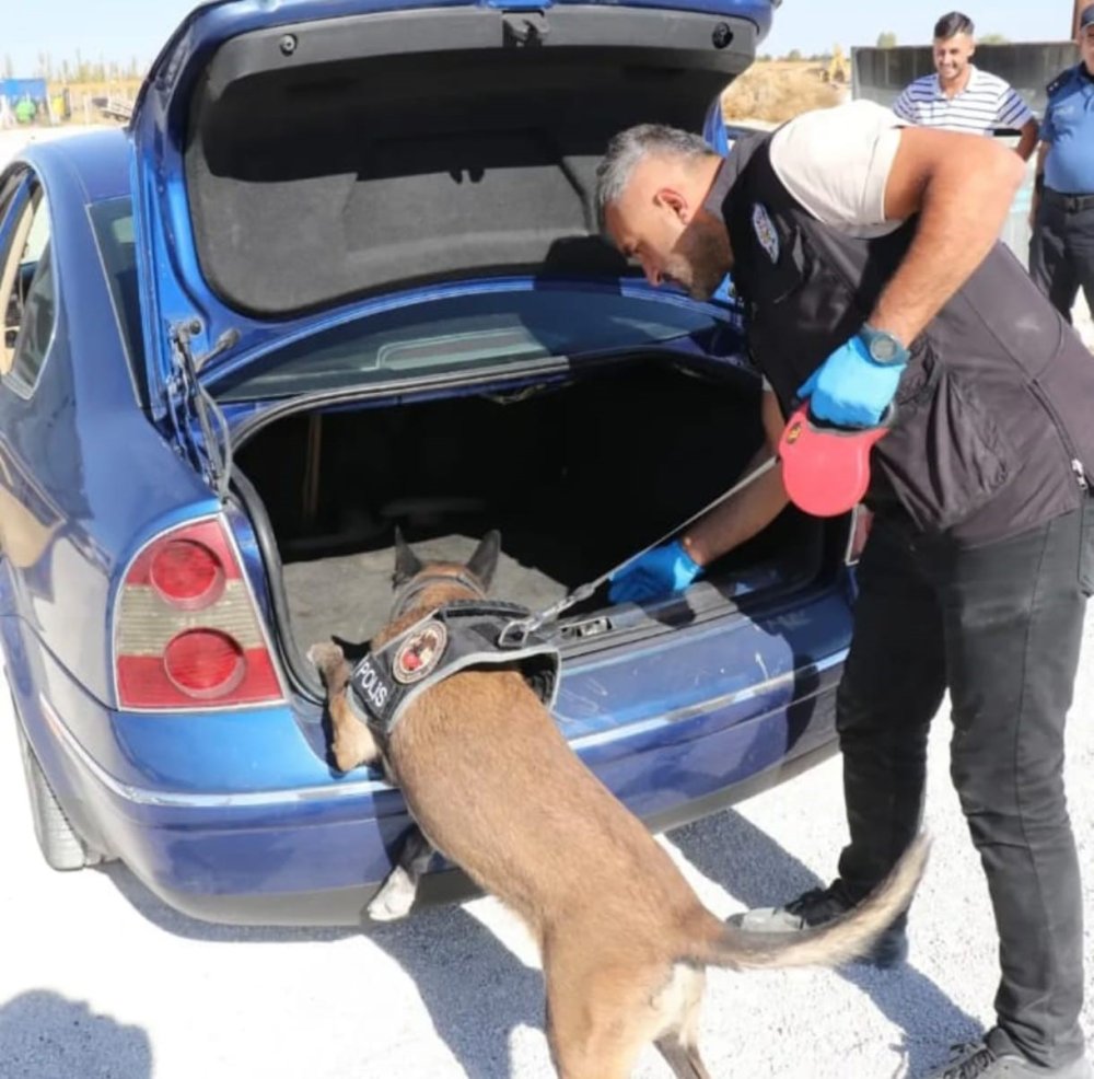 Çumra'da geniş çaplı uygulama: Narkotik köpeğinden kaçamadılar