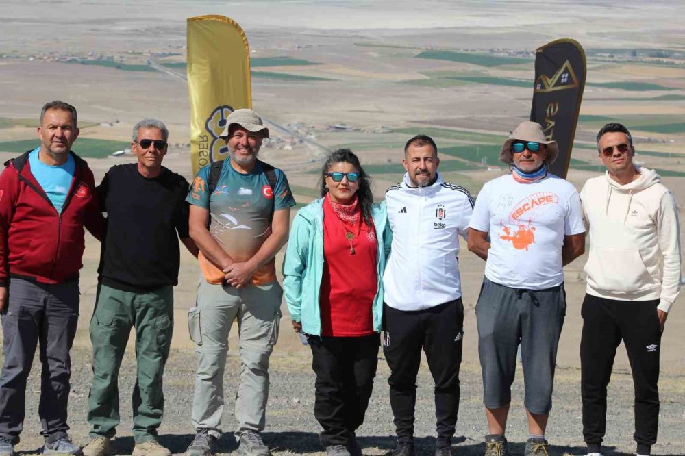 Rüzgarın Efendileri Göktepe’de Buluştu: Uluslararası Yelken Kanat Şampiyonası Devam Ediyor