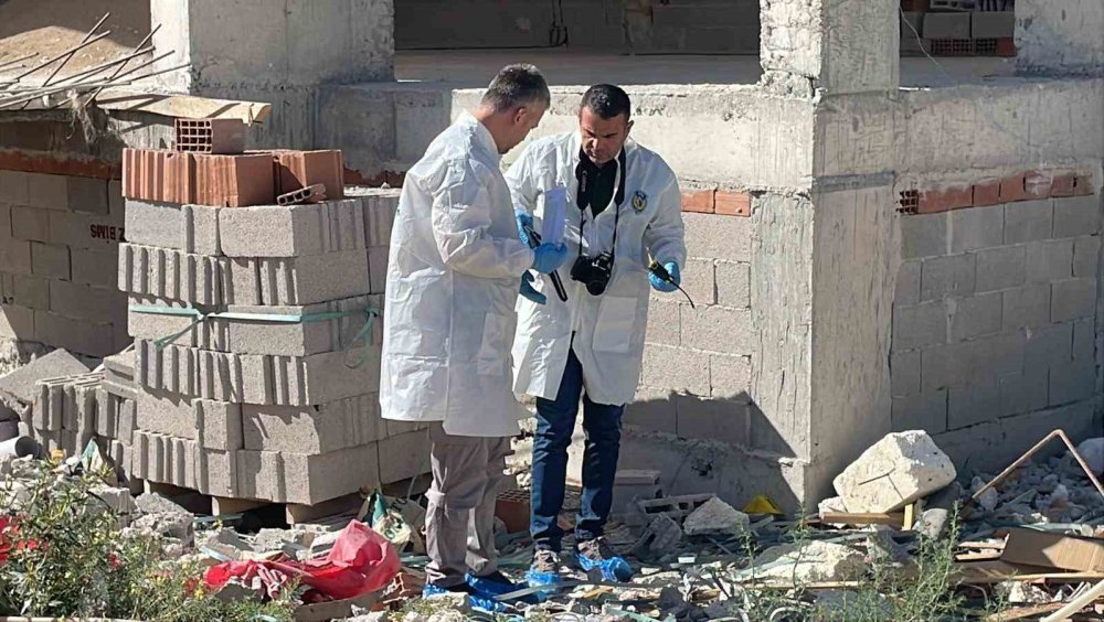 İnşaat alanında yatarken bulunan kadın kurtarılamadı