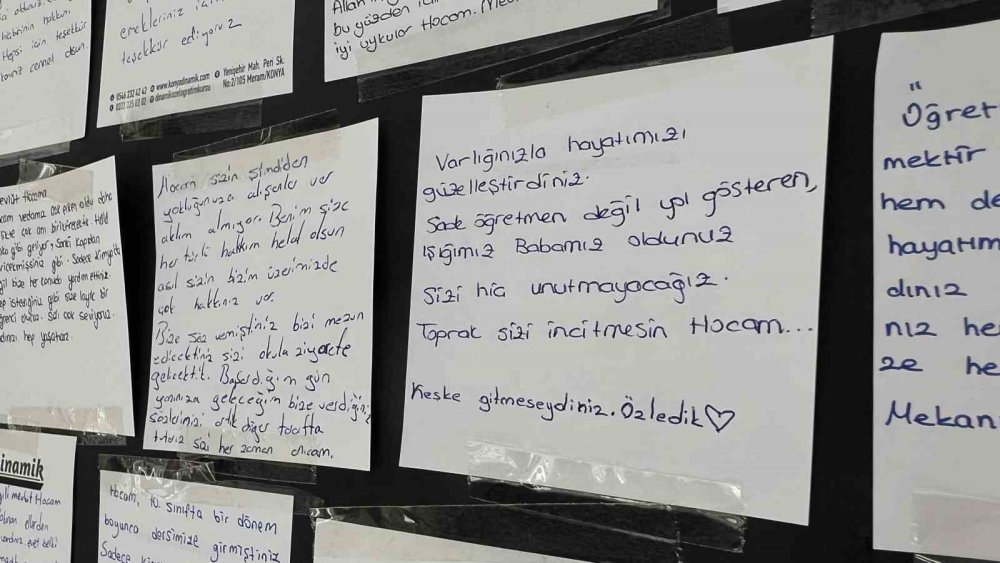 Kırmızı ışık kazasında vefat eden öğretmenlerine böyle veda ettiler