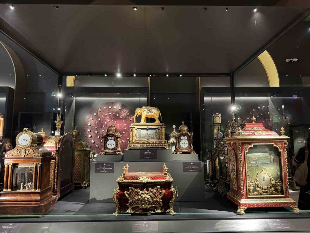 Topkapı Sarayı'nın Eşsiz Saat Koleksiyonu İlk Kez Ziyarete Açıldı