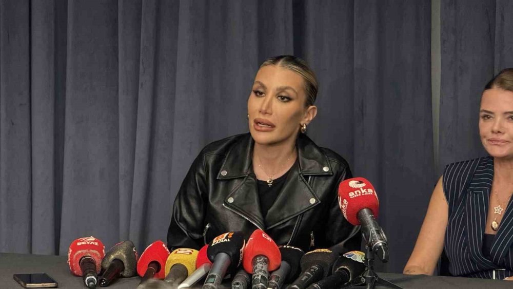 İrem Derici: Alnım ana sütüm kadar ak, bu kariyeri riske atmam