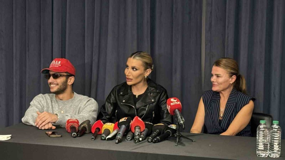 İrem Derici: Alnım ana sütüm kadar ak, bu kariyeri riske atmam