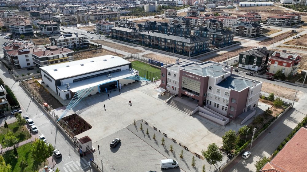 Konya Spor Lisesi'ne Ahmet Çalık’ın Adı Verilen Spor Kompleksi Açıldı