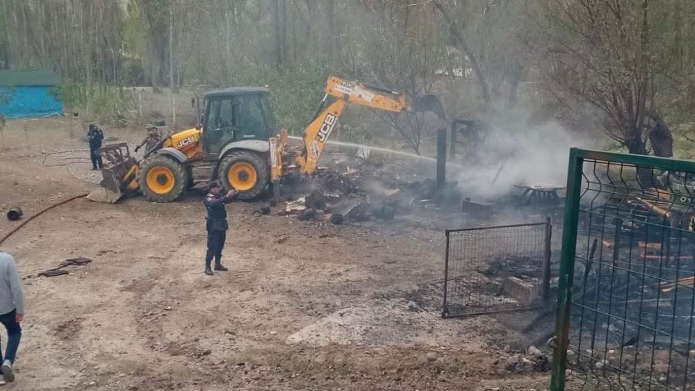 Ankara'da hobi bahçesi sorunsalı! Yangın çıktı