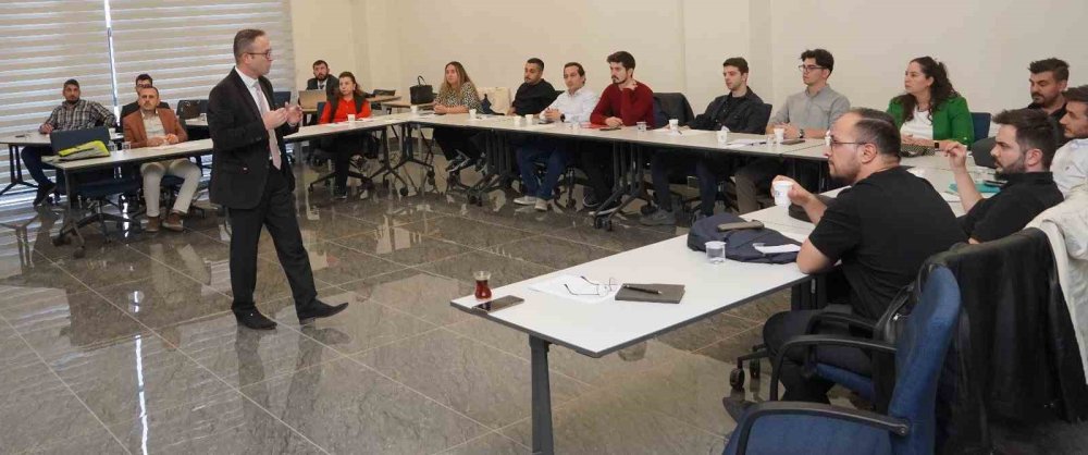 Fabrikatörler yapay zekaya geçiyor! Konya'da İşsiz sayısı artacak mı?