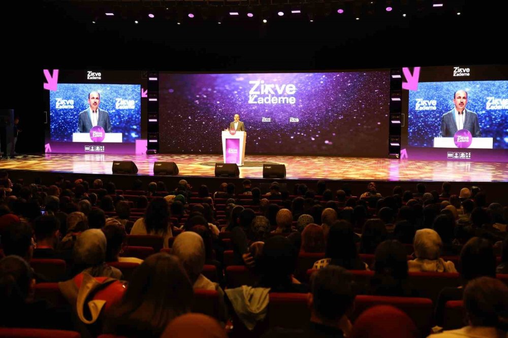 Konya'da Kademe Kariyer Zirvesi yapıldı