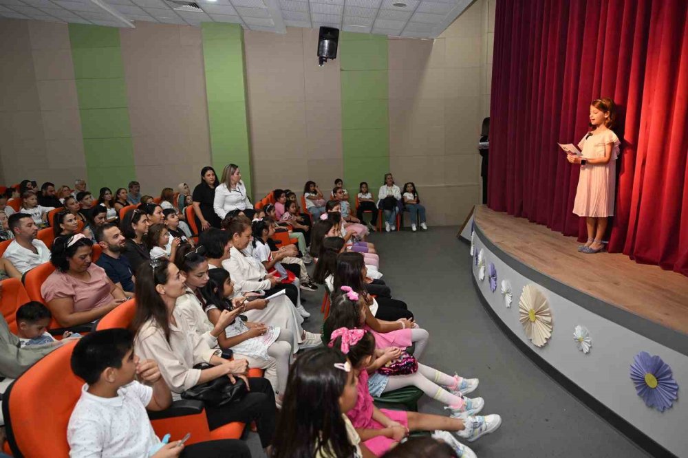 Mersin'in kız çocuklarına sürpriz