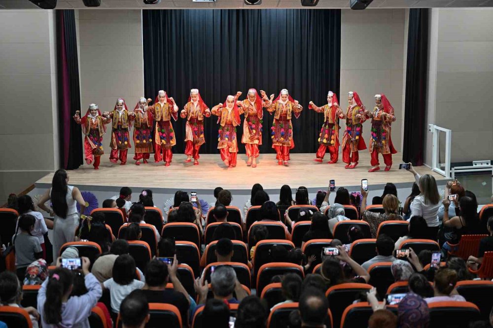 Mersin'in kız çocuklarına sürpriz