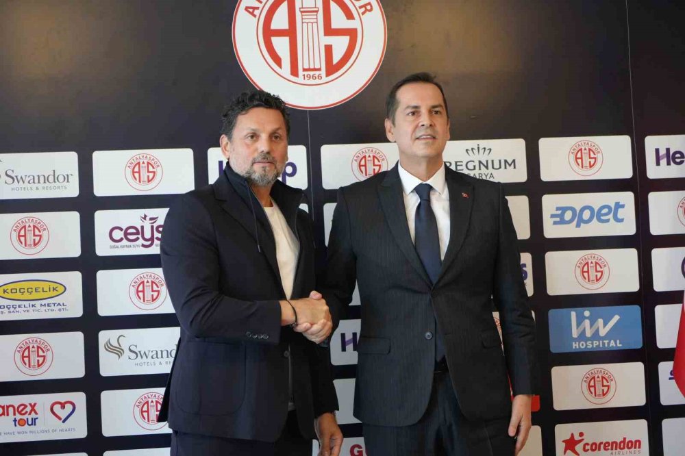 Erol Bulut geri döndü: Bu sefer Antalyaspor'da