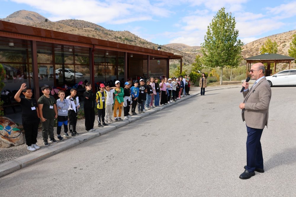 Doğanın Kalbinde Eğitim: Başkan Pekyatırmacı, Sille Tabiat Okulu'nu Ziyaret Etti