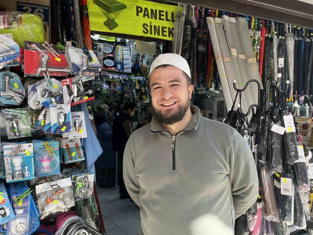 Tarihi Bedesten'de Yoğunluk Fırsatçılığı: Fanlı Isıtıcı Hırsızlığı Kamerada