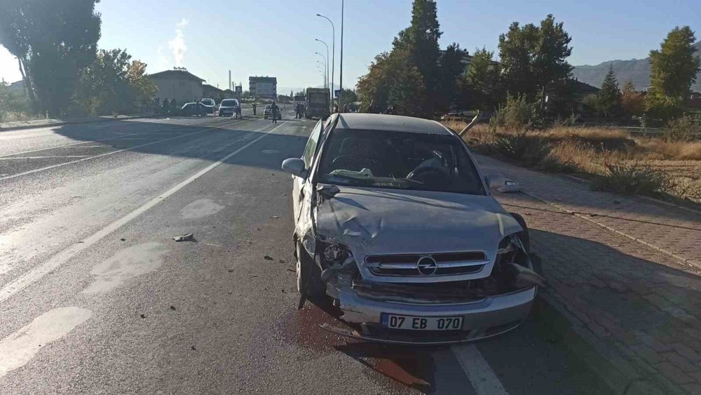 Seydişehir’de Trafik Kazası: Bir Sürücü Hastanelik Oldu