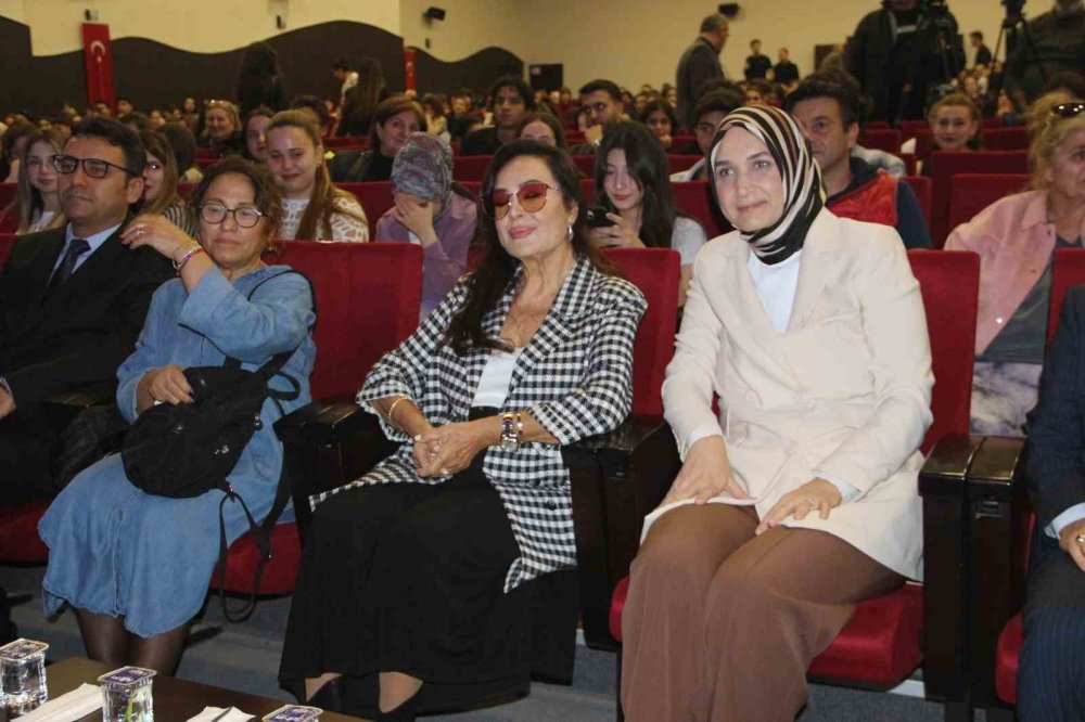 Türkan Şoray'dan Sinema Dünyasına Sert Eleştiri