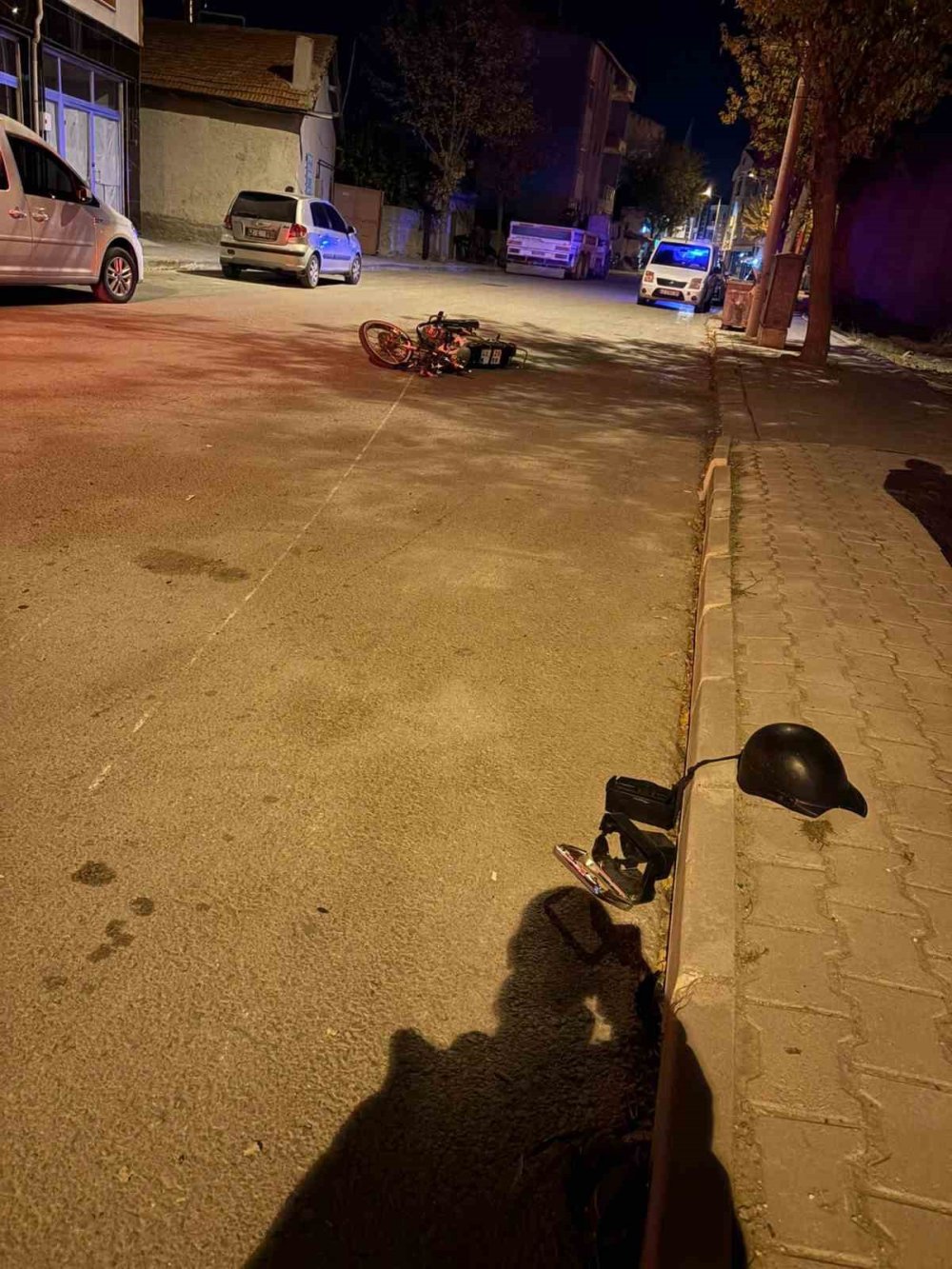 Konya Karapınar'da Feci Kaza: Motosiklet Yayalara Çarptı, 5 Yaralı