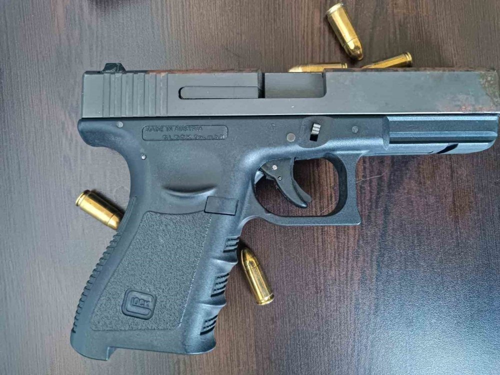 Manavgat'ta maganda yakayı kameralarla ele verdi! Silah glock