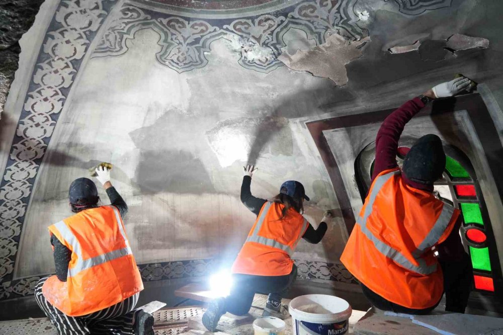 Molla Çelebi Camii’nde restorasyon başladı