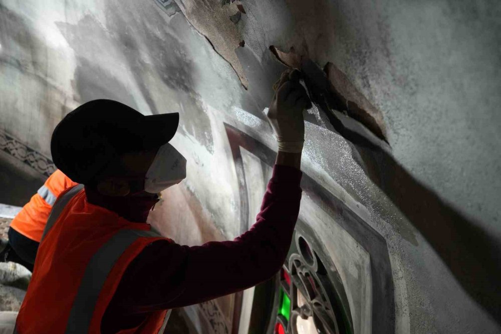 Molla Çelebi Camii’nde restorasyon başladı