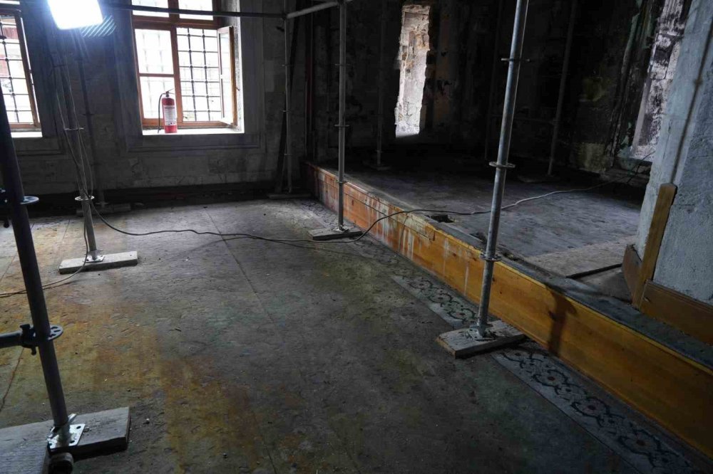 Molla Çelebi Camii’nde restorasyon başladı