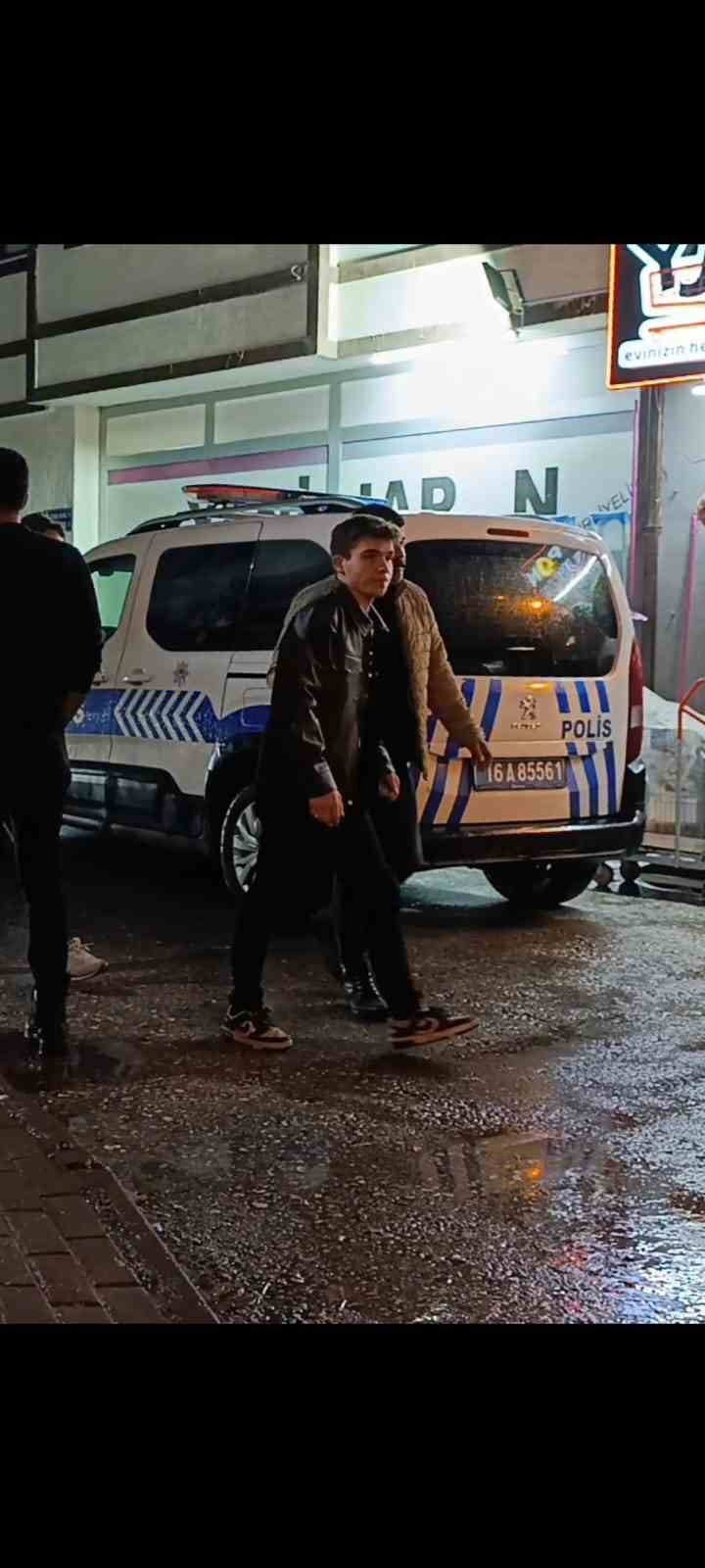 6 aylık kinini böyle saklamış