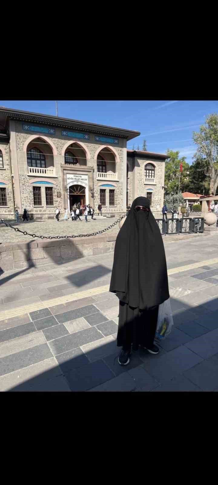 Ankara'da gizemli çarşaflı erkek