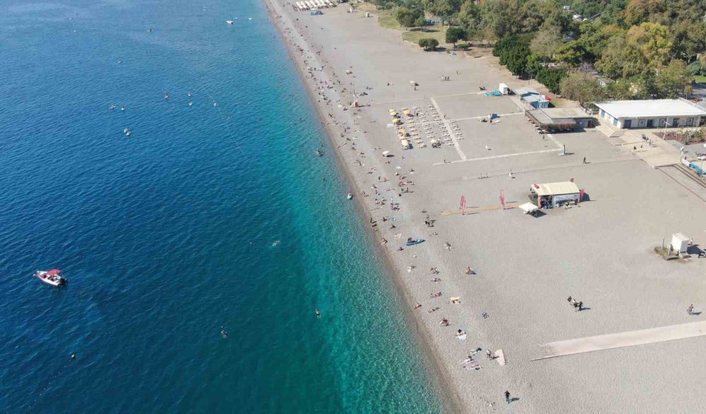 Konya'da hava 18 Antalya'da deniz 25 derece