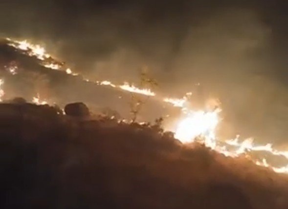 Konya'da mera alevler içinde kaldı, itfaiyenin zamanında müdahalesi yangını söndürdü