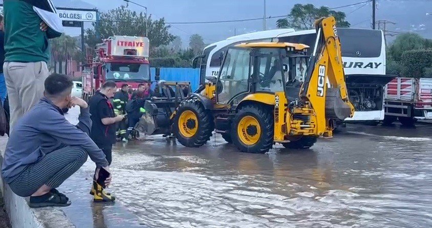 Karada sel, denizde hortum: Eğitime 1 gün ara