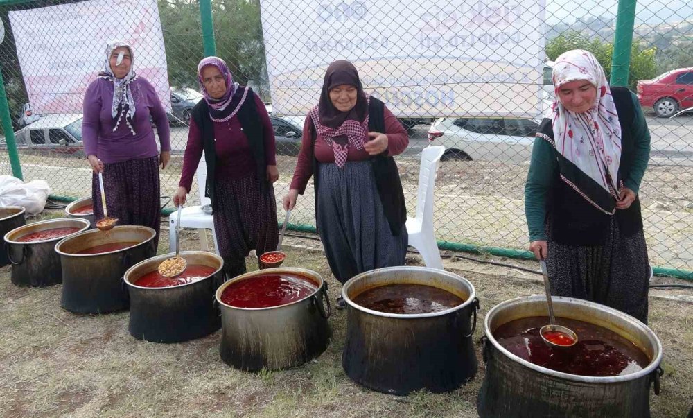 Torosların eteğindeki 4 asırlık yörük köyünde gastronomi şenliği