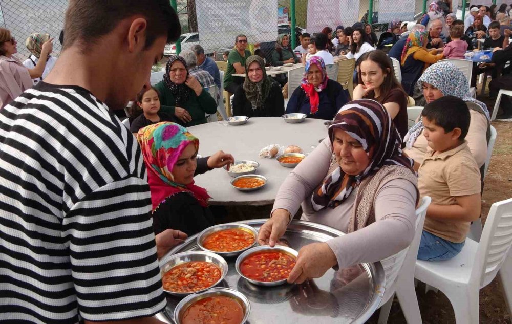Torosların eteğindeki 4 asırlık yörük köyünde gastronomi şenliği