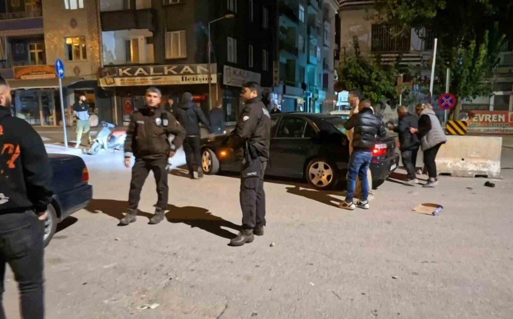 Aksaray'da Tükürük Kavgası: 5 Gözaltı, 1 Yaralı