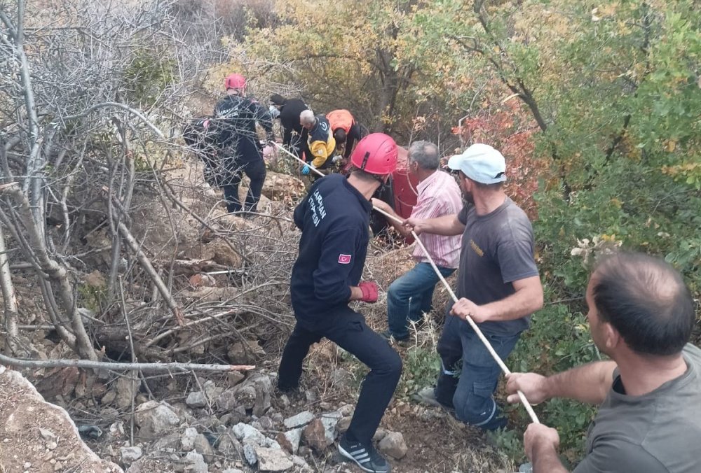 Karaman'da Otomobil Kazası: 3 Yaralı, Birinin Durumu Ciddi