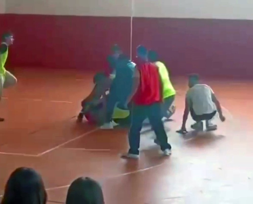 Konya'da Mendil Kapmaca Turnuvası Kanlı Bitti: Lise Öğrencisi Sokakta Bıçaklandı